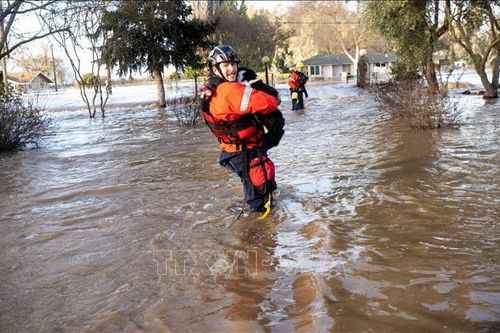 Tổng thống Mỹ ban hành tình trạng khẩn cấp do bão mùa đông tại bang California