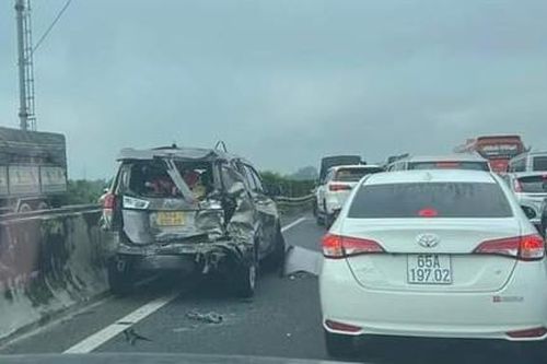 2 vụ tai nạn liên tiếp khiến cao tốc TP.HCM - Trung Lương kẹt xe gần 10km