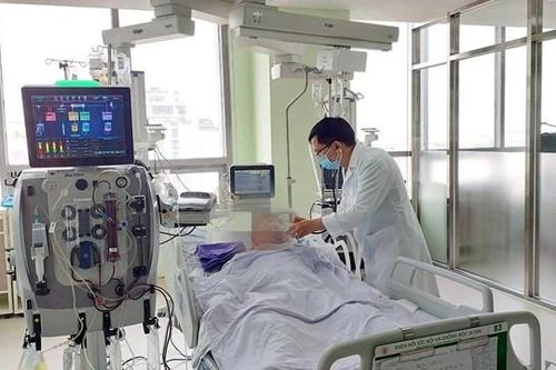 Cảnh báo ngộ độc rượu gia tăng