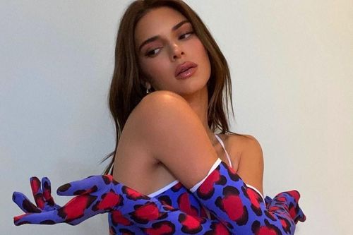 Kendall Jenner theo đuổi hình ảnh gợi cảm trong năm 2023