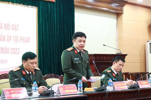Khởi tố nhóm đối tượng sản xuất, buôn bán sách giả 'khủng'