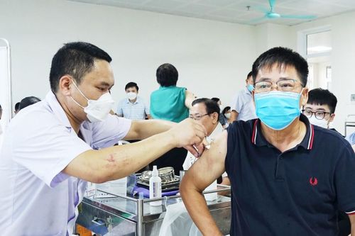 Triển khai nhiều biện pháp ứng phó COVID-19 dịp Tết Nguyên đán