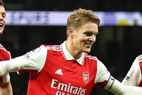 Arsenal làm nên lịch sử sau trận derby bắc London