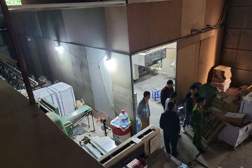 Khởi tố vụ in hơn 100 tấn sách lậu