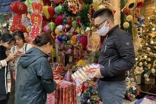 Pháo hoa khan hiếm, 'bị thổi giá', Bộ Công Thương khuyến cáo gì?