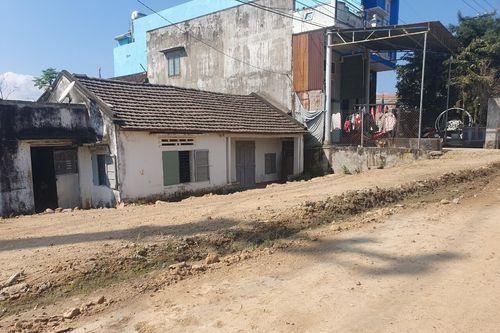 Bình Định: Dự án giao thông lỗi hẹn, dân đón Tết với bụi