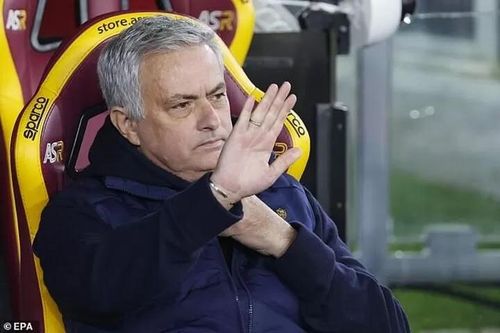 Jose Mourinho chỉ trích Chelsea chi tiêu 88 triệu bảng mua Mykhailo Mudryk