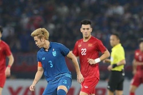 Bí mật giúp Theerathon Bunmathan trở thành Cầu thủ xuất sắc nhất AFF Cup 2022