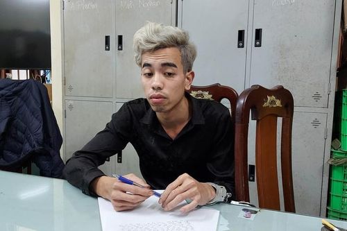 Nghi phạm đâm người yêu cũ trên phố Vương Thừa Vũ bị khởi tố