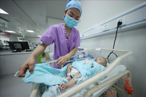 Trung Quốc ghi nhận dân số giảm lần đầu tiên sau 6 thập kỷ