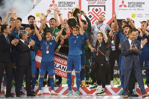 Thái Lan vô địch AFF Cup bằng cả Việt Nam, Singapore, Malaysia cộng lại