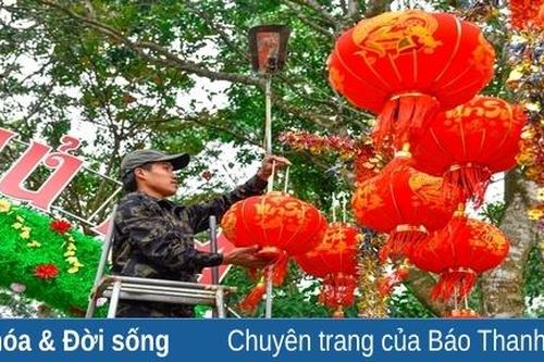 Phủ Na trang hoàng rực rỡ đón Tết cổ truyền