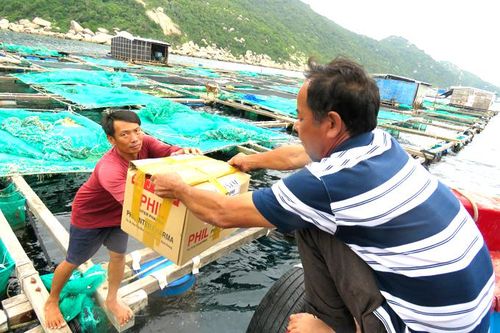 Chợ di động trên biển