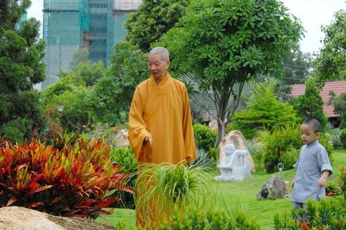 Đi tìm mùa xuân
