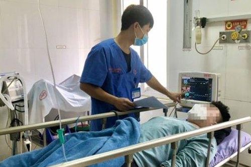 Cảnh báo: Tự ý dùng thuốc giảm đau, nam thanh niên 18 tuổi bị phản vệ nhập viện cấp cứu