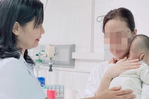 Cứu sống bé sơ sinh nặng 800 gram bị viêm phúc mạc do thủng ruột