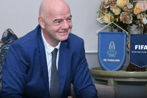 Chủ tịch FIFA hy vọng Thái Lan và Việt Nam giành vé dự World Cup