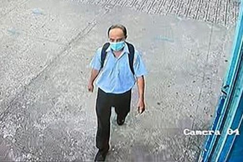 Truy xét kẻ trộm tiền hàng loạt giáo viên khi cả trường đang chào cờ