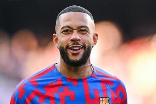 Depay mắc kẹt ở Barca