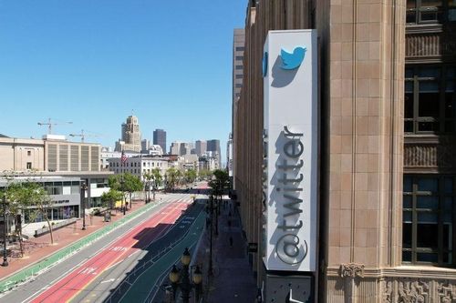Twitter bán đấu giá hàng loạt đồ dùng tại văn phòng ở San Francisco