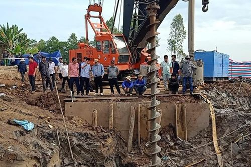 Bị phạt vì đăng tin sai sự thật về bé trai rơi xuống trụ bê tông