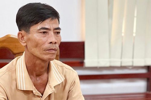 Nhậu say, đánh vợ, đâm chết con trai ruột