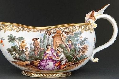 Cung điện không có nhà vệ sinh, Vua 'giải quyết nỗi buồn' ra sao?