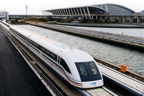 Trung Quốc thử nghiệm thành công tàu siêu tốc 'bay trên mặt đất'