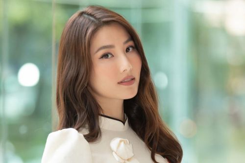 Diễm My 9X bật khóc khi trải lòng về đón Tết thiếu vắng mẹ