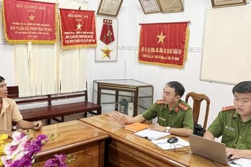 An Giang: Nghiện rượu, đánh vợ, đâm con trai tử vong