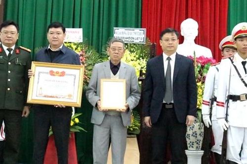 Trao Bằng Tổ quốc ghi công đối với Liệt sĩ CAND Võ Duy Khánh