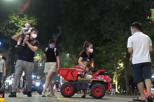 Tạm dừng hoạt động phố đi bộ Hồ Hoàn Kiếm dịp Tết