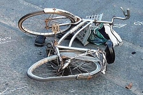 Truy tìm tài xế ô tô gây tai nạn khiến người phụ nữ tử vong lúc rạng sáng