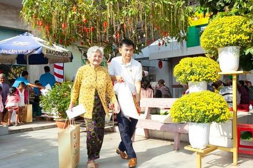 PVCFC đem niềm vui của 'Tết ấm no - Mùa sung túc' đến các tỉnh phía Nam