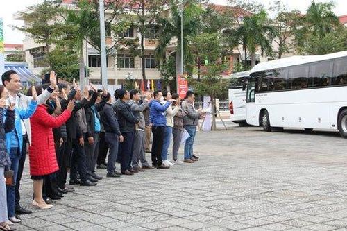 Đà Nẵng tổ chức 'chuyến xe công đoàn' đưa gần 3.000 lao động về quê đón Tết
