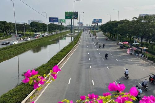 Giao thông ngày 28 tháng Chạp tại các tuyến đường ra vào TPHCM thông thoáng, không ùn ứ