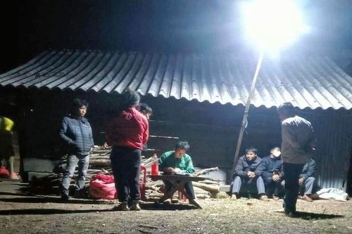 Ba chị em bị đuối nước gần nhà