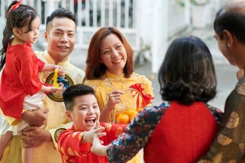 Năm nay đón Tết nội hay Tết ngoại?