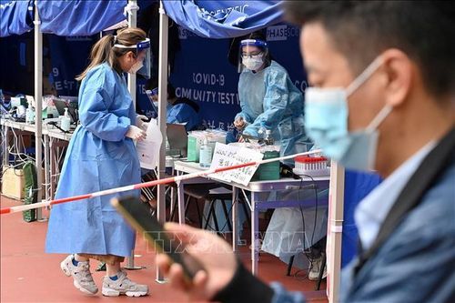 Hong Kong (Trung Quốc) bỏ quy định cách ly đối với người mắc COVID-19
