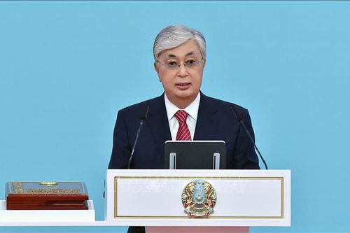Tổng thống Kazakhstan giải tán Hạ viện và thông báo kế hoạch bầu cử trước thời hạn