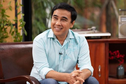 MC Quyền Linh: 'Đối với tôi, bánh tét ngoài sự sum họp ngày Tết còn là nỗi ám ảnh'