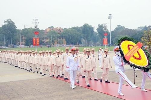 Đảng ủy Công an Trung ương, Bộ Công an vào Lăng viếng Chủ tịch Hồ Chí Minh