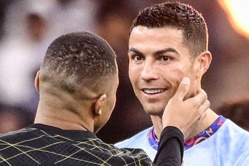 Hành động của Mbappe khi Ronaldo bị sưng mặt
