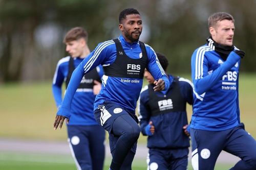 Máy bay không người lái do thám buổi tập của Leicester