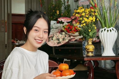 Sao Việt trang hoàng nhà cửa đón Tết Nguyên đán