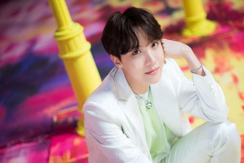 Thành viên nhóm nhạc BTS ra phim