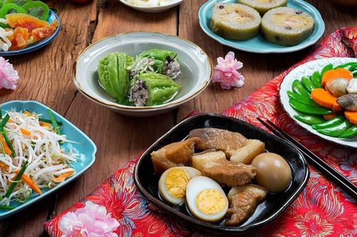 Mời thần linh, người khuất thụ lễ