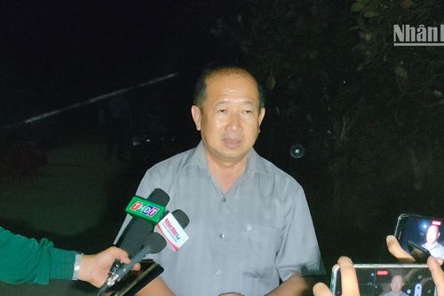 Đã đưa được bé Hạo Nam lên sau 21 ngày cứu hộ