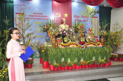 Hội thi trang trí bàn thờ Tổ quốc, câu đối mừng Đảng, mừng Xuân Quý Mão 2023