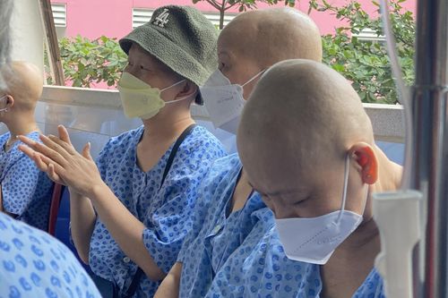 Lý do người bệnh ung thư bị nổi ban, nhiễm trùng sau xạ trị